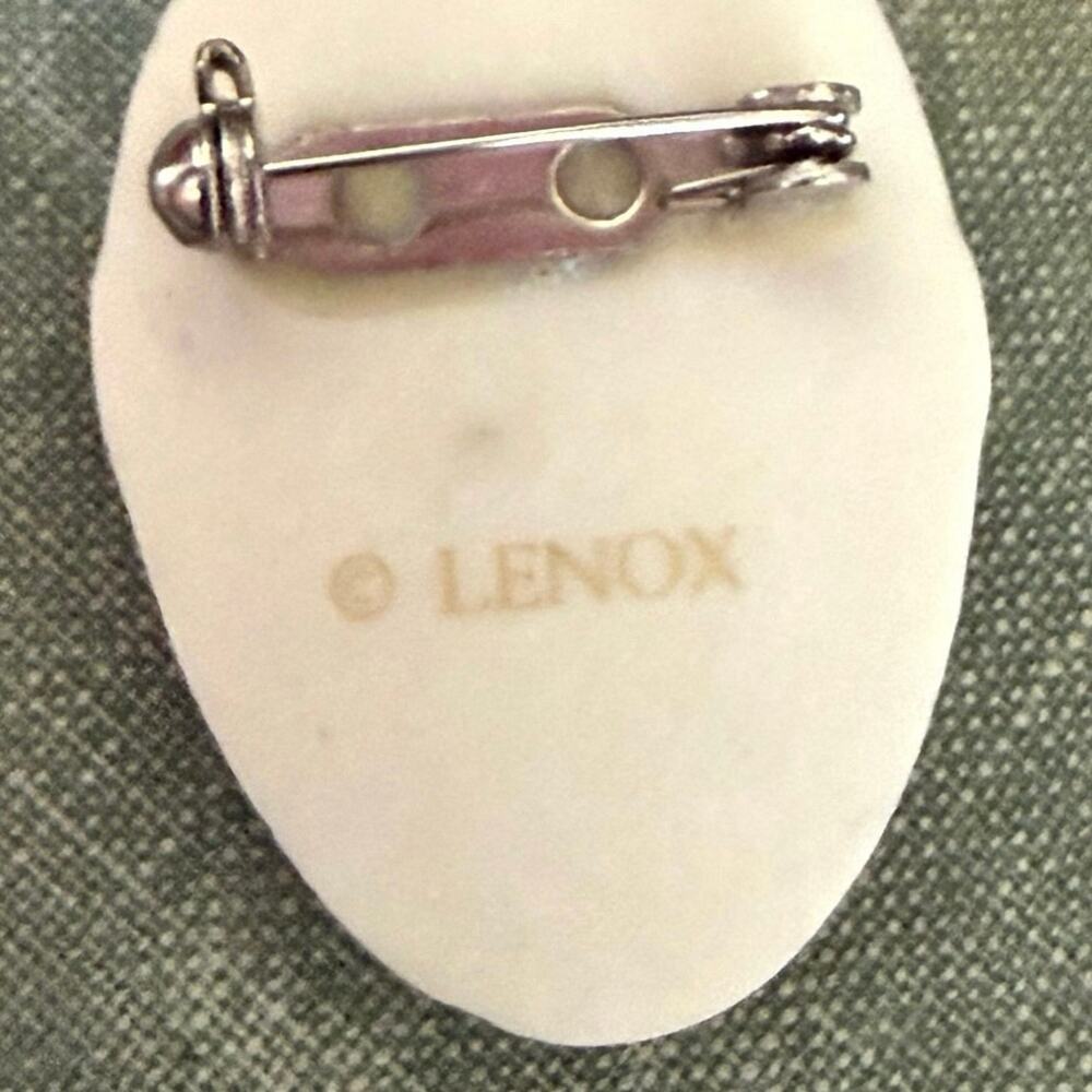 Lenox Ceramic Egg Brooch – Ivory, Gold & Rhinestones – 1.5” - Picture 3 of 8